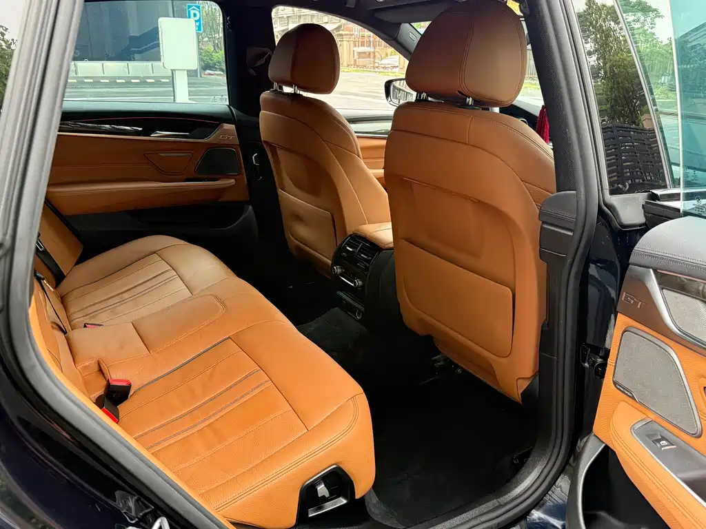 BMW 6 Series GT — фото 9