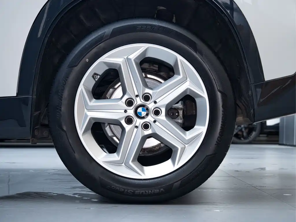 BMW X1 — фото 22