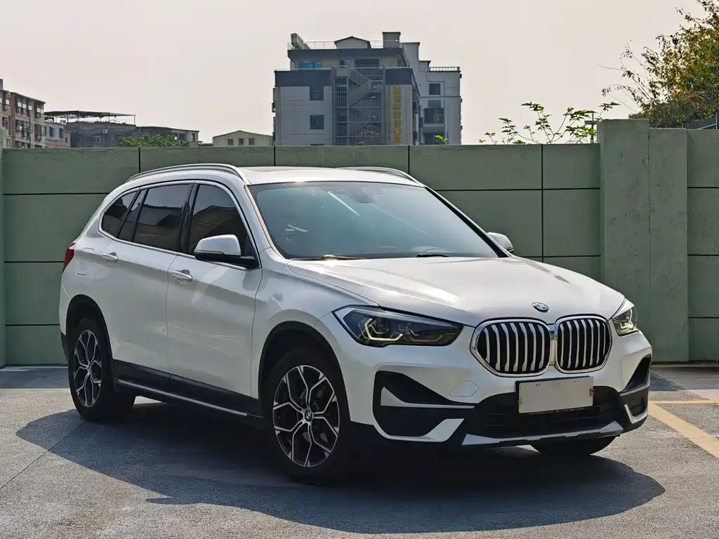 BMW X1 — фото 3