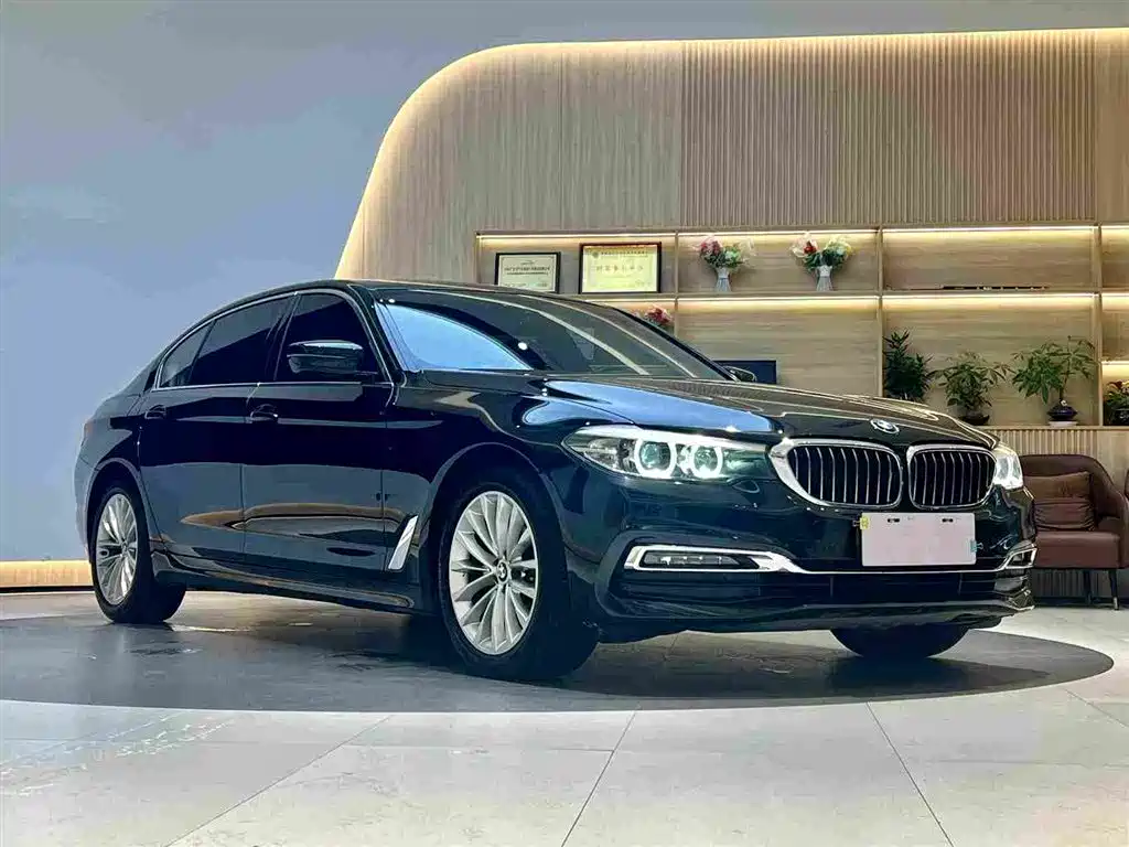 BMW 5 Series — фото 3