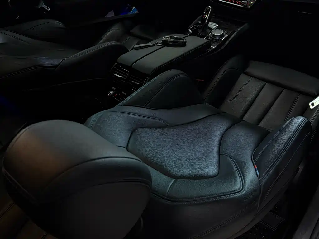 BMW 6 Series GT — фото 15
