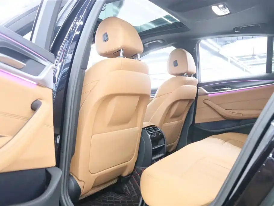 BMW 5 Series (Import) — фото 17