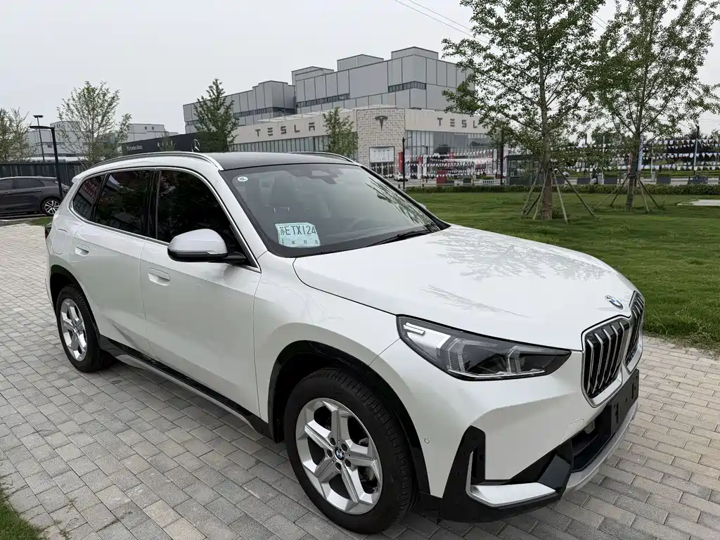 BMW X1 — фото 11