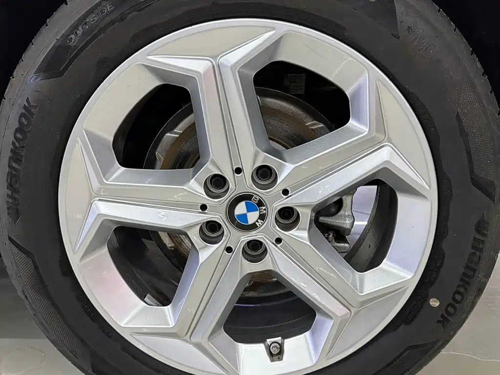 BMW X1 — фото 13