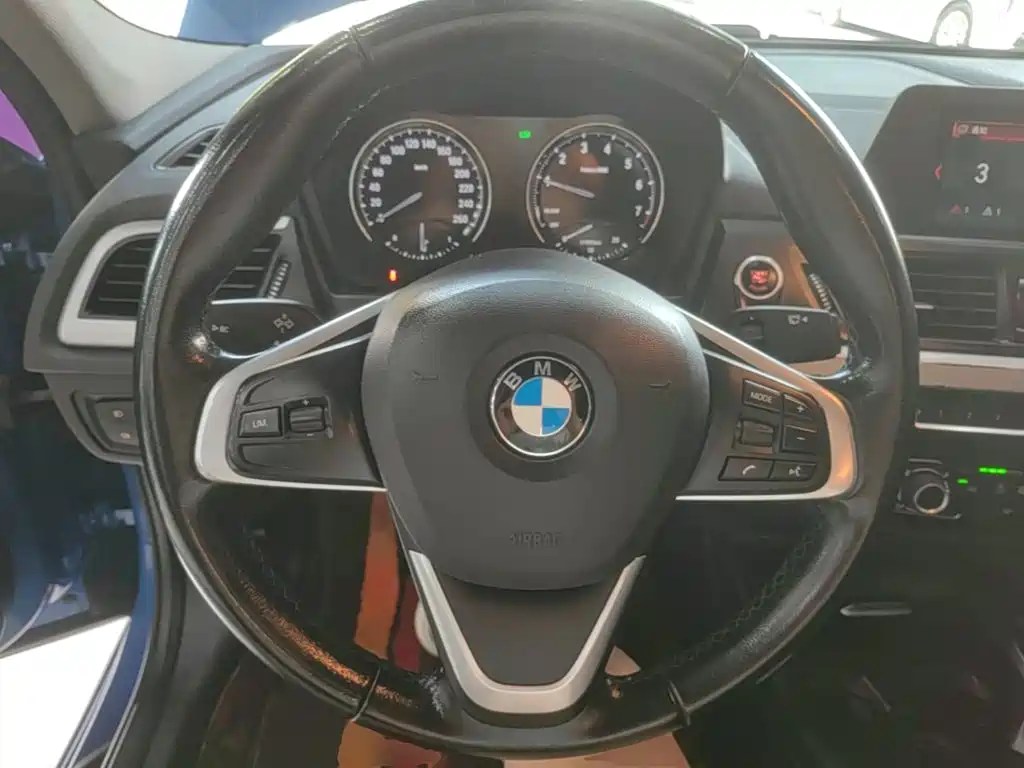 BMW 1 Series — фото 11