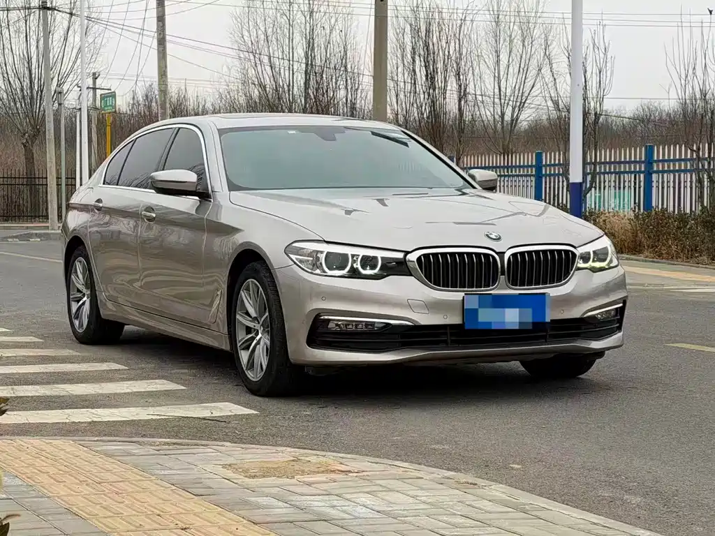 BMW 5 Series — фото 3