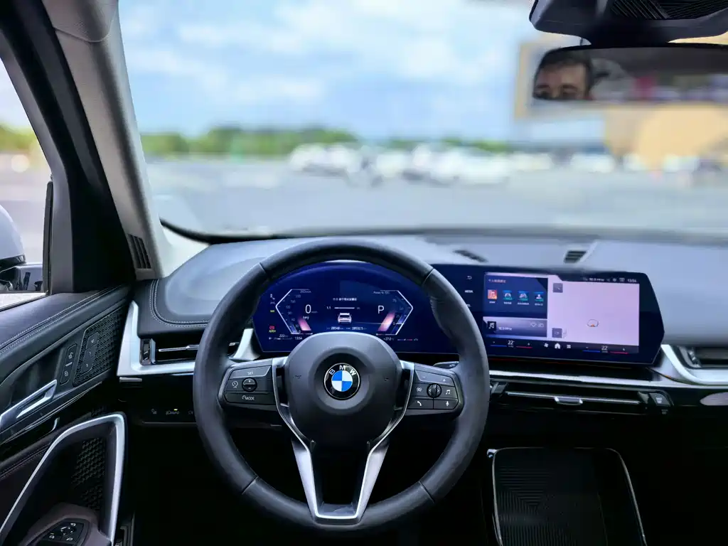 BMW X1 — фото 11