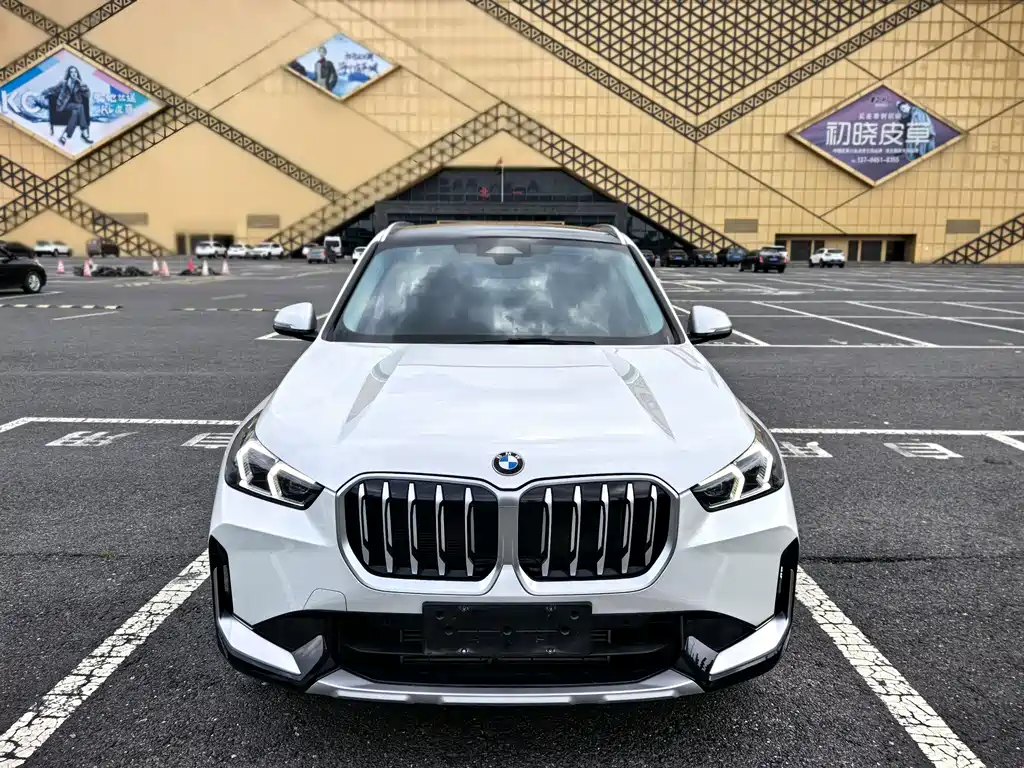 BMW X1 — фото 3