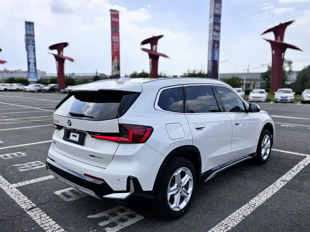 BMW X1 — фото 4