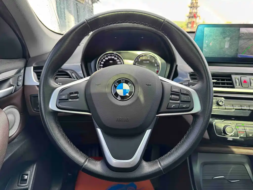 BMW X1 — фото 15