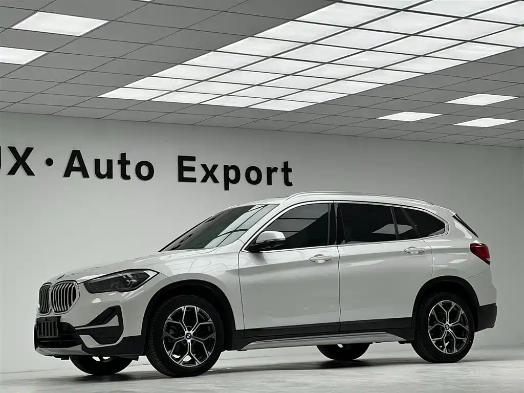 BMW X1 — фото 6