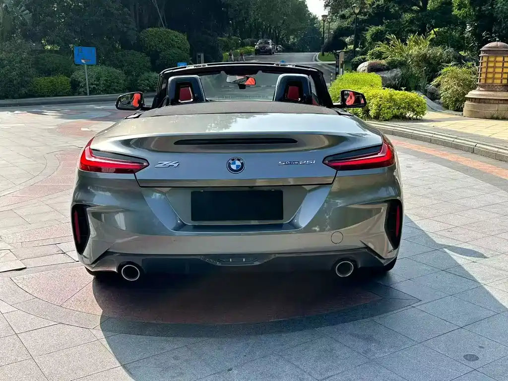 BMW Z4 — фото 8