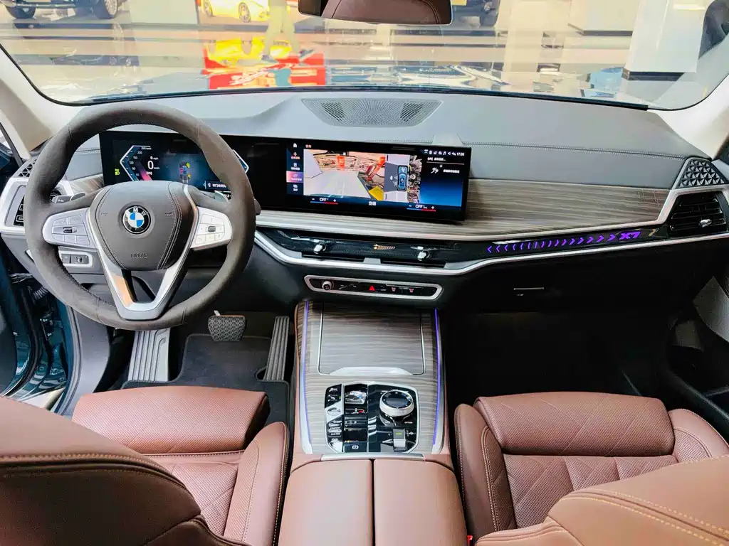 BMW X7 — фото 8