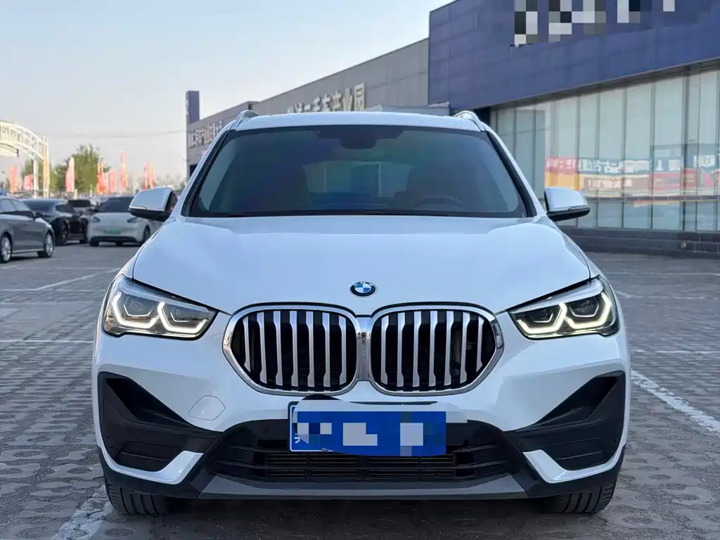 BMW X1 — фото 2