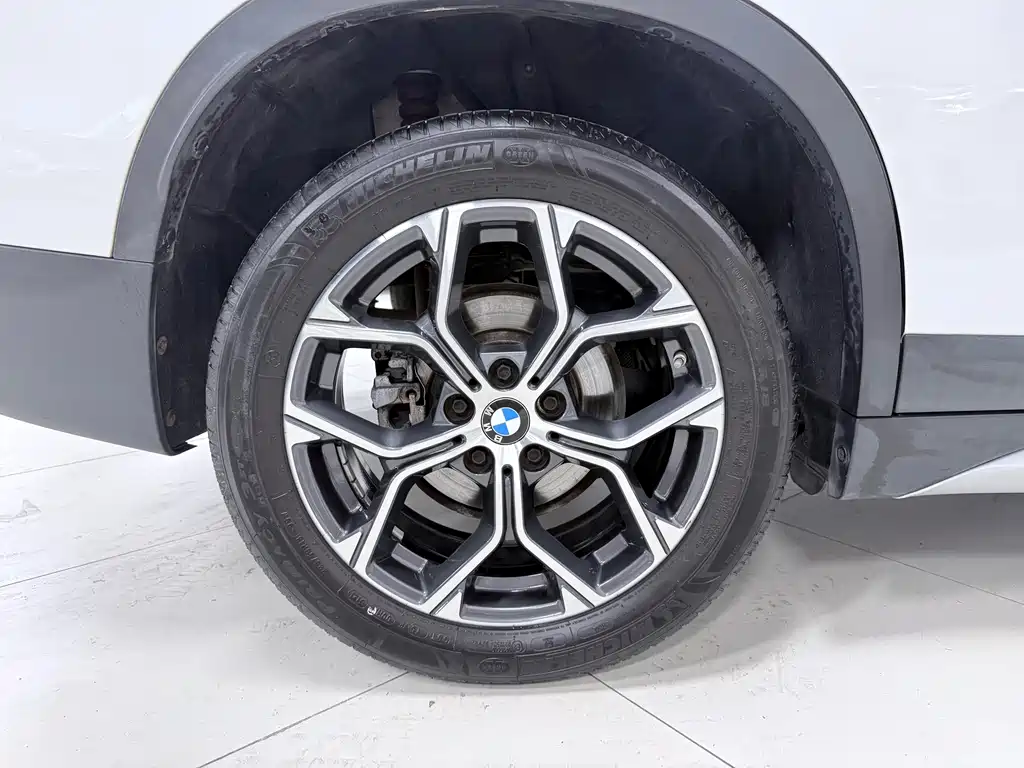 BMW X1 — фото 24
