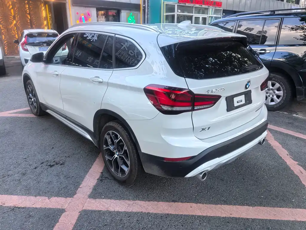 BMW X1 — фото 4