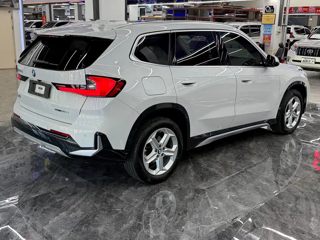 BMW X1 — фото 10