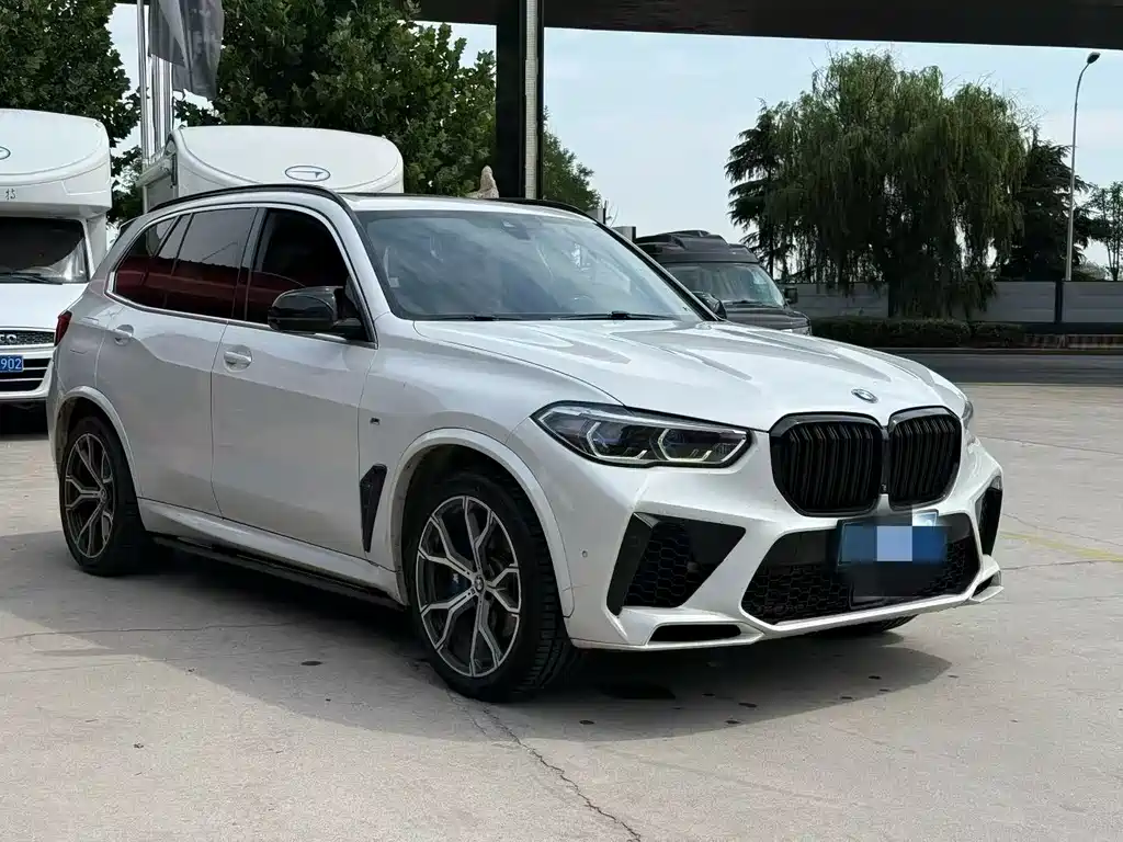 BMW X5 (Import) — фото 3
