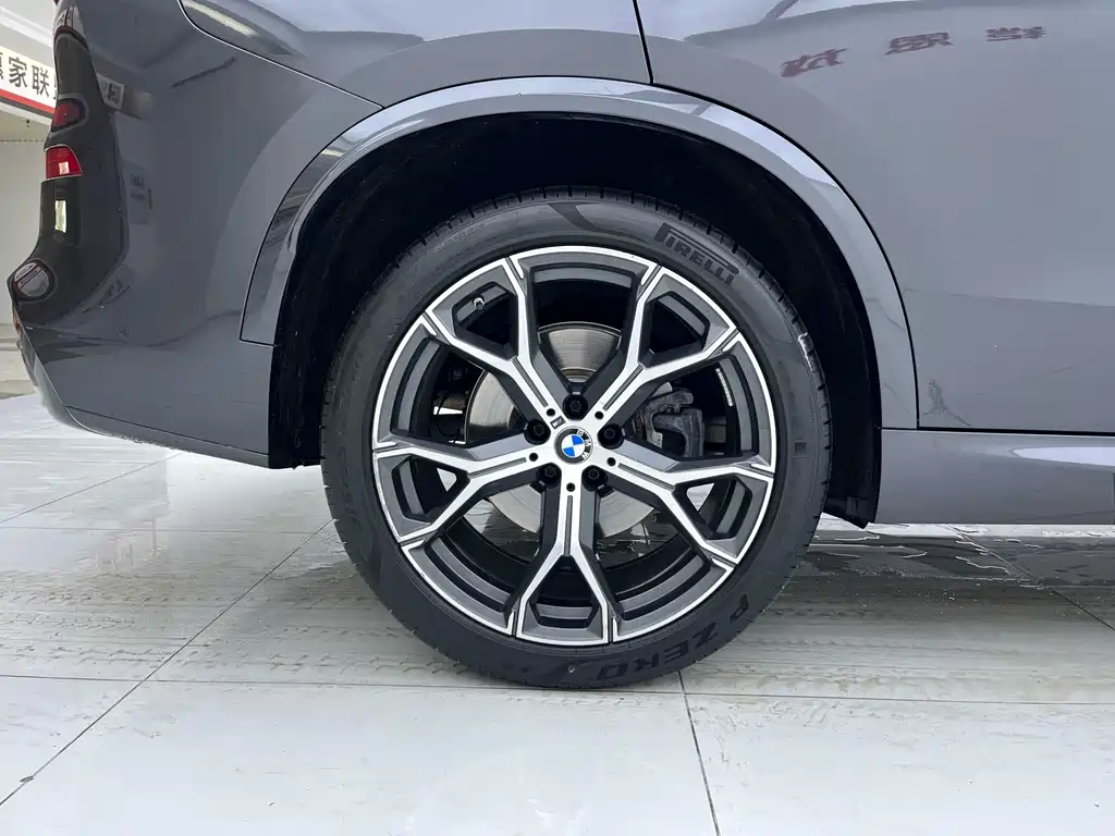 BMW X5 — фото 21