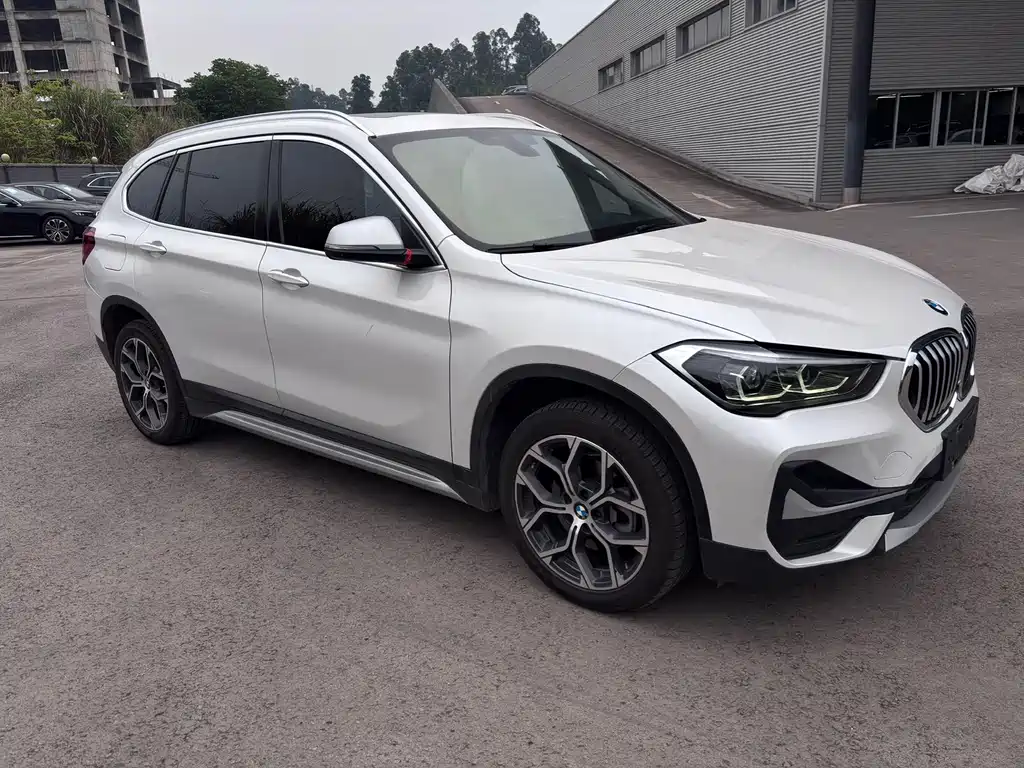 BMW X1 — фото 2