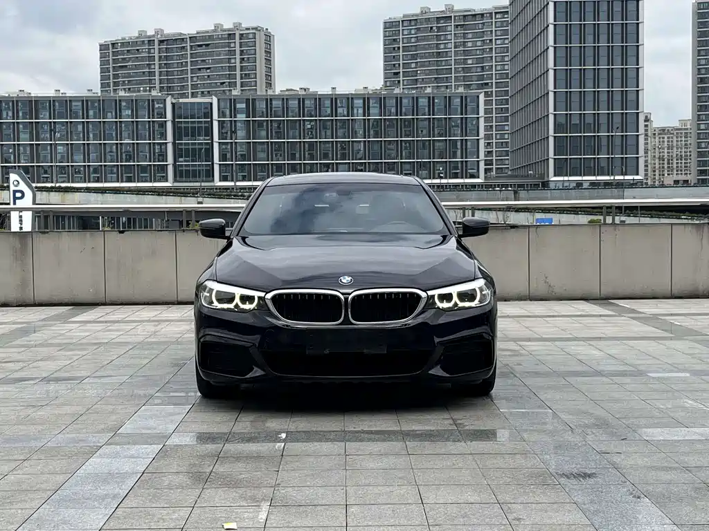 BMW 5 Series — фото 2