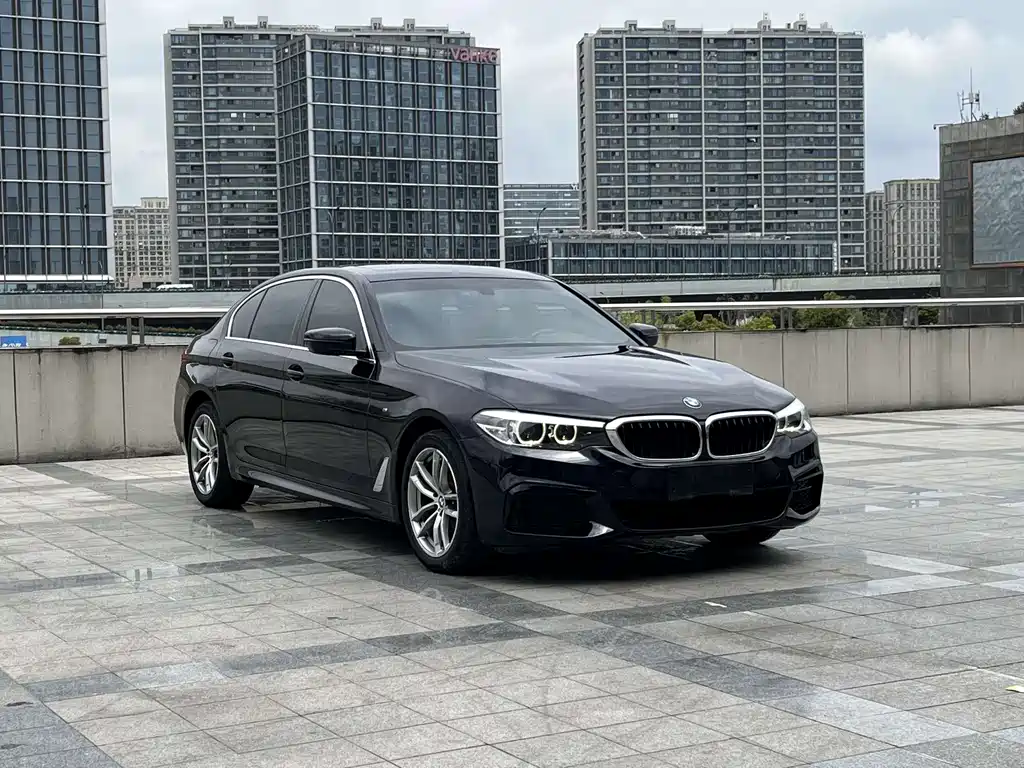 BMW 5 Series — фото 3