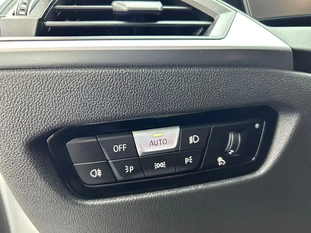 BMW 3 Series — фото 11