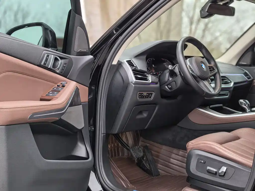 BMW X5 (Import) — фото 3
