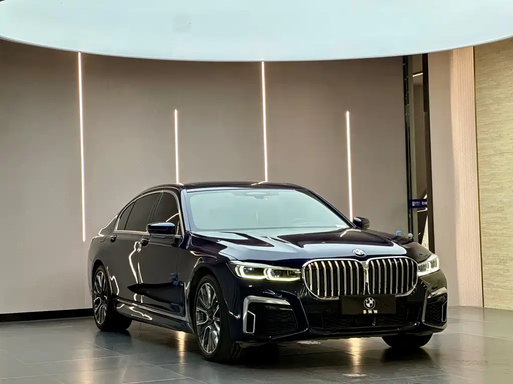 BMW 7 Series — фото 3