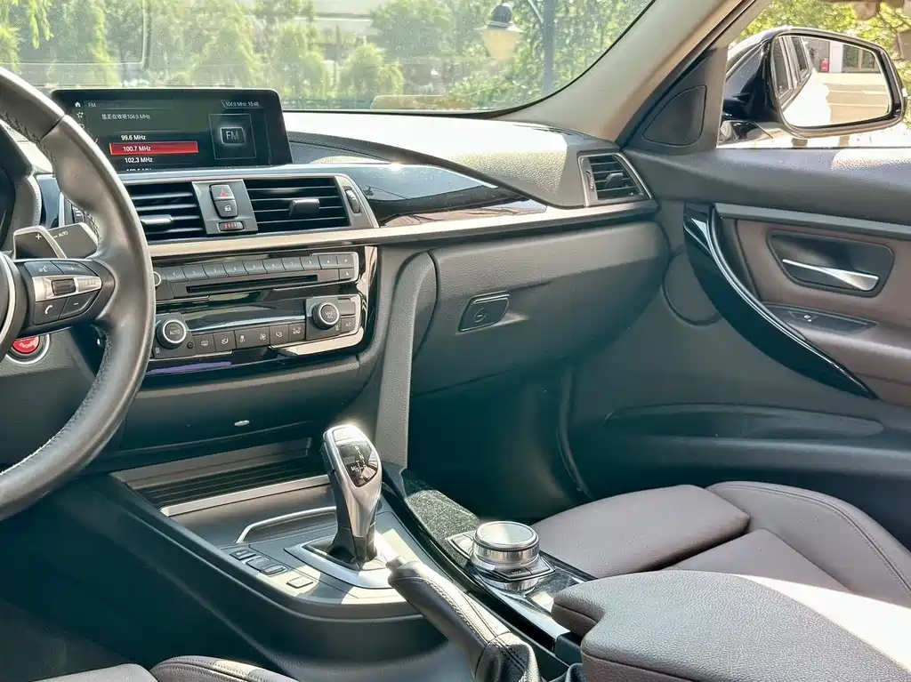 BMW 3 Series — фото 13