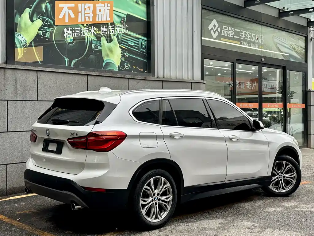 BMW X1 — фото 3