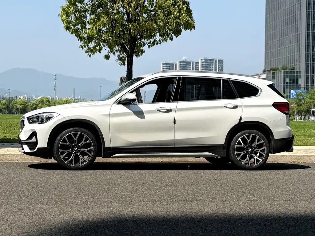 BMW X1 — фото 3