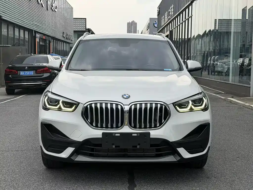 BMW X1 — фото 3