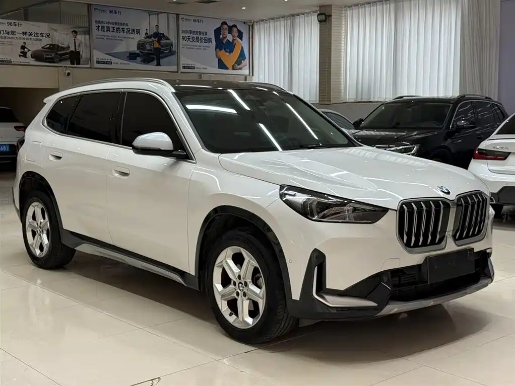 BMW X1 — фото 3