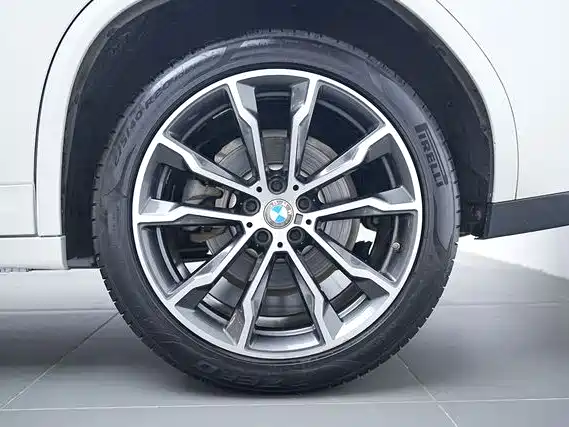 BMW X4 — фото 6