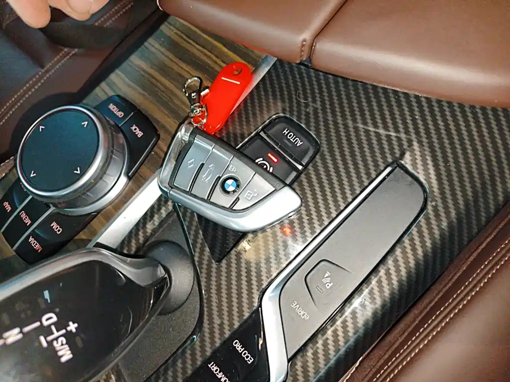 BMW 5 Series New Energy — фото 17