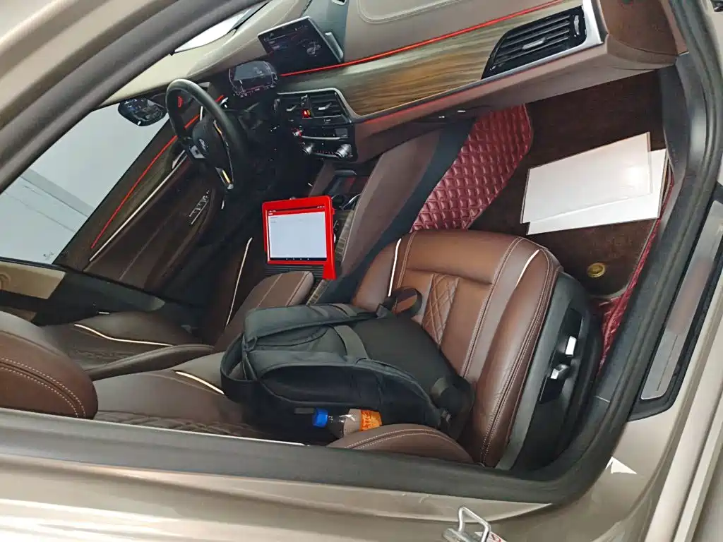 BMW 5 Series New Energy — фото 20