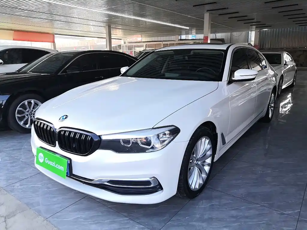 BMW 5 Series — фото 2