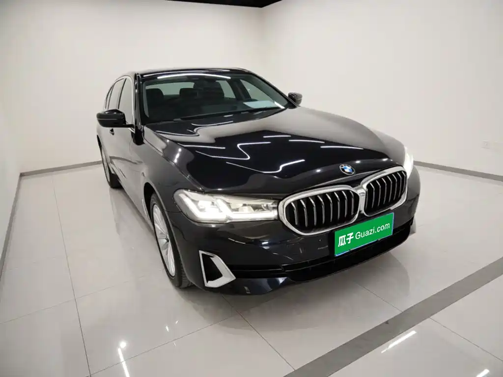 BMW 5 Series — фото 4