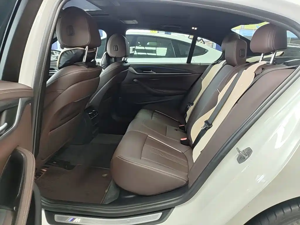 BMW 5 Series New Energy — фото 17