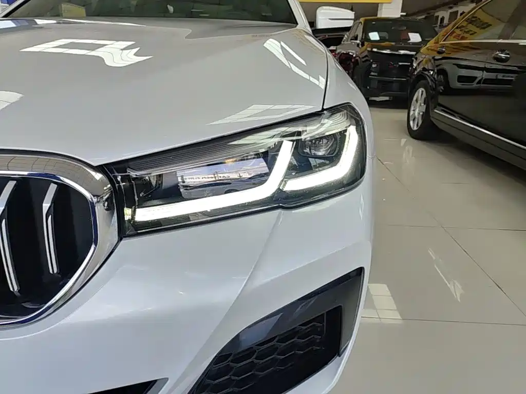 BMW 5 Series New Energy — фото 24