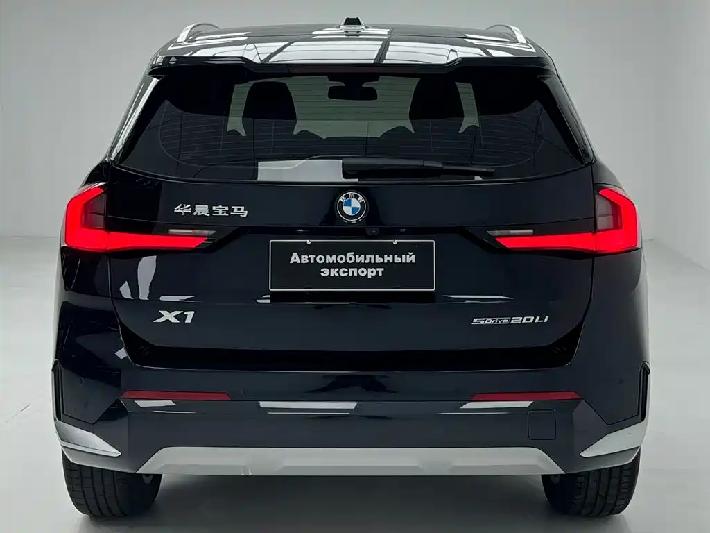 BMW X1 — фото 9