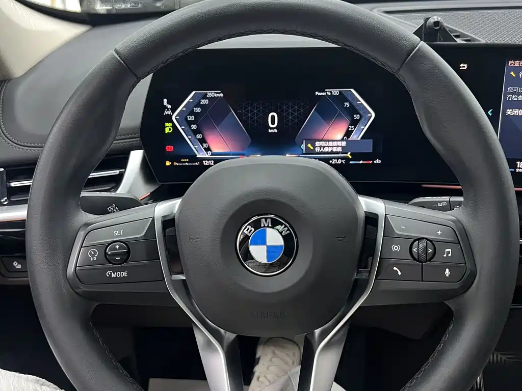 BMW X1 — фото 13