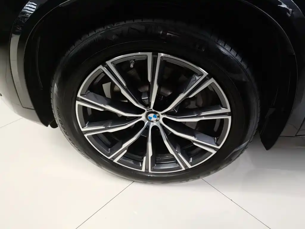 BMW X5 (Import) — фото 23