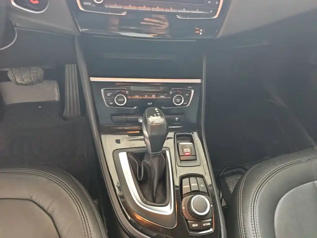 BMW 2 Series Gran Tourer — фото 14