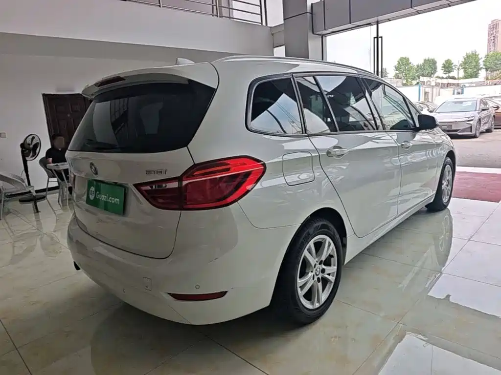 BMW 2 Series Gran Tourer — фото 7