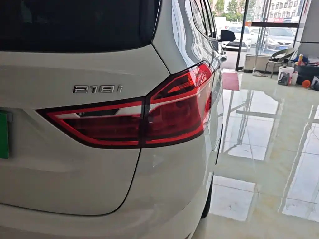 BMW 2 Series Gran Tourer — фото 8