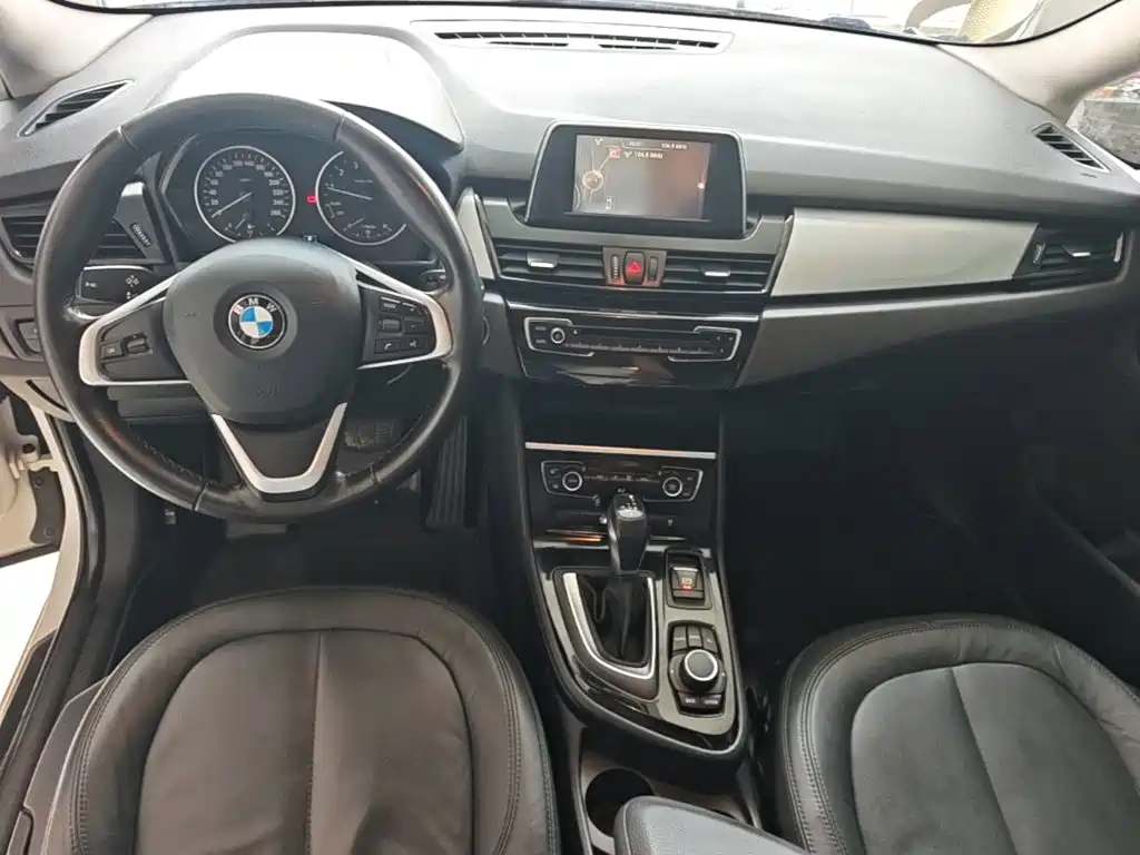 BMW 2 Series Gran Tourer — фото 10