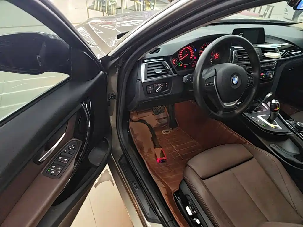 BMW 3 Series — фото 16