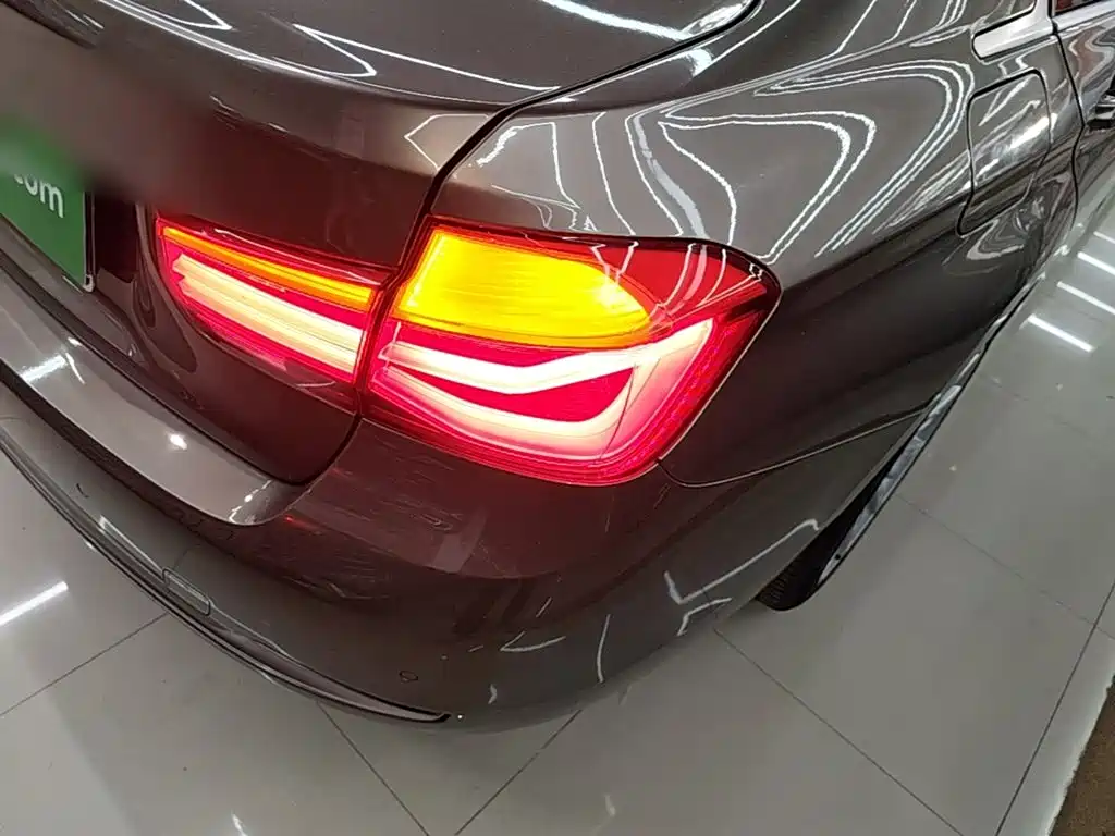 BMW 3 Series — фото 8